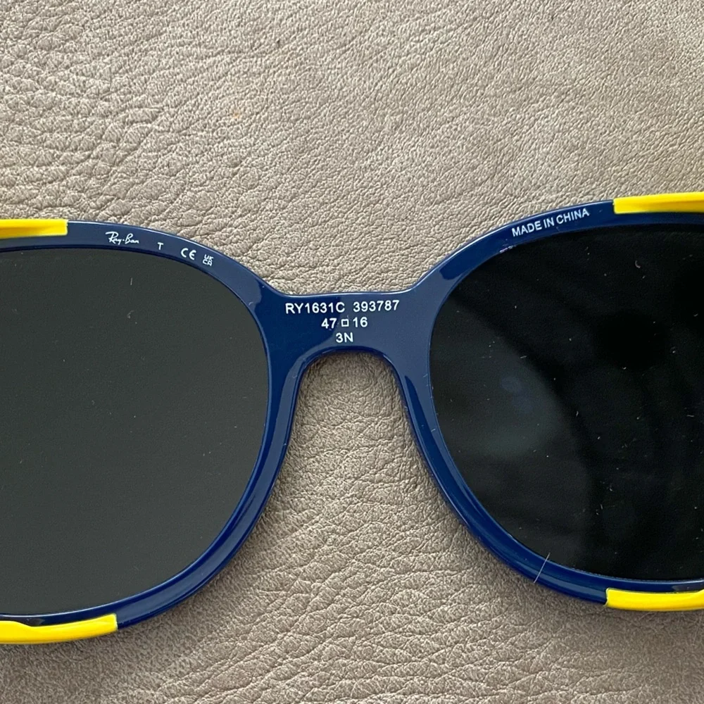 Ray-Ban Kids' 47mm Phantos Clip-On Sunglasses Dark Blue Yellow NWT
